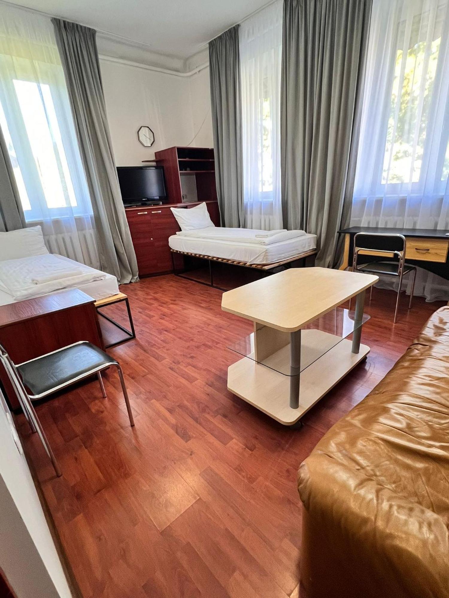 Klaipeda Inn Private Parking And Kitchen Екстериор снимка